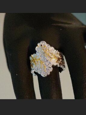 Source Unknown Two-Tone Leaf Filigree Ring - Silver & Gold